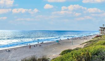 6951 Quiet Cove Dr, Carlsbad, CA 92011