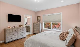 46 Lilyana Way, Cranston, RI 02920