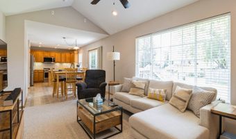 2932 SW Meadow Ridge Dr, Ankeny, IA 50023