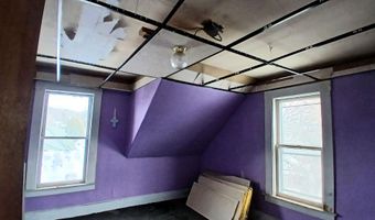 12 Pleasant St, Barre, VT 05641