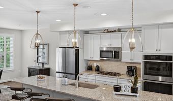 34 ENCLAVE Ct, Annapolis, MD 21403