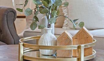 8105 Grandview Ave, Arvada, CO 80002