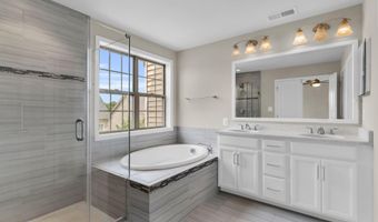22515 NAUGATUCK Sq, Ashburn, VA 20148