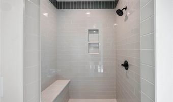 980 Pelican Dr, Polk City, IA 50226