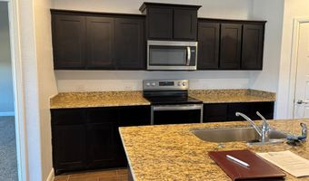 608 Breckenridge Park Dr, Alvarado, TX 76009