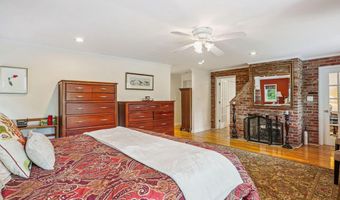 9201 LAUREL OAK Dr, Bethesda, MD 20817