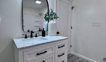 1120 16th St, Aurora, NE 68818