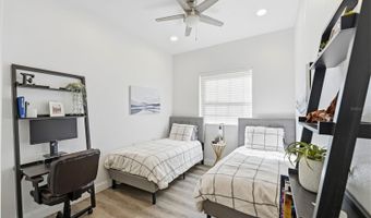 5412 PARKWAY Dr, Belle Isle, FL 32809