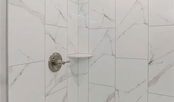 1313 N 159th St, Basehor, KS 66007