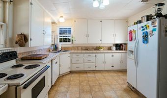 603 N 11th St, Alpine, TX 79830