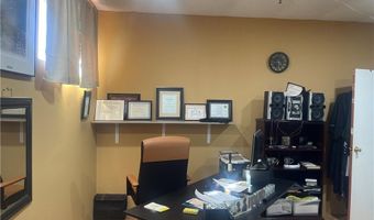 9 Maplewood Ave, Bloomfield, CT 06002