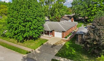 2 Oakmont Ct, Beech Grove, IN 46107