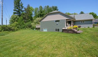 2544 Avery Ln, Altoona, WI 54720