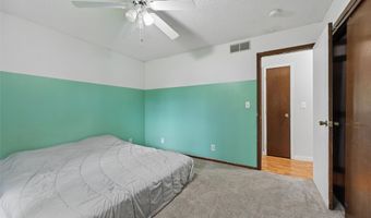 636 Garden Rd, Ames, IA 50010
