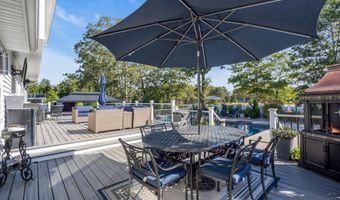 23 Pelican Dr, Bayville, NJ 08721