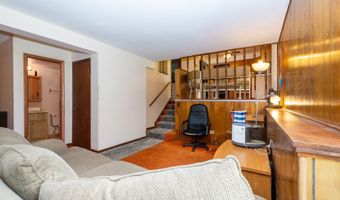 40581 N Sunset Dr, Antioch, IL 60002