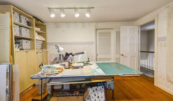 40 Vantana Dr, Bristol, CT 06010