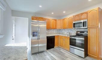 4 ROOSEVELT Dr, Annapolis, MD 21401