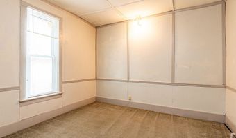 331 W 15th St, Auburn, IN 46706