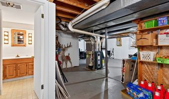 60 Fennec Ln, Amherst, NY 14051