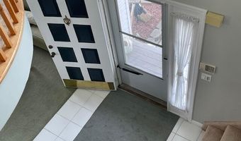 32 Toppinglift Dr, Bayville, NJ 08721