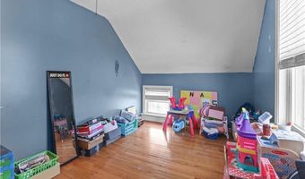 70 Perkins Ave, Cranston, RI 02910
