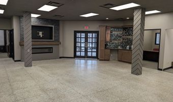 100 W 11th St, Anderson, IN 46016