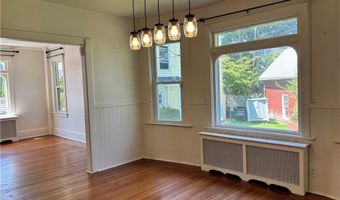 5 Ellwood Pl, Newport, RI 02840