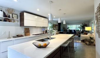 3177 Sunnywood Dr, Ann Arbor, MI 48103