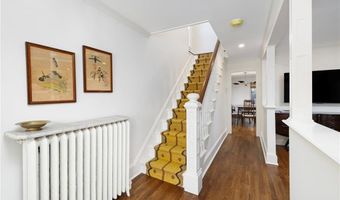 23 Mt. Vernon St, Newport, RI 02840