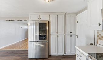 16 N Rose St, East Providence, RI 02914