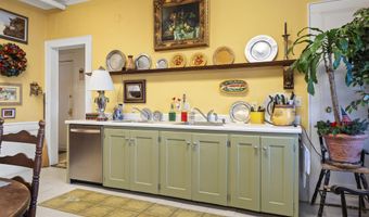 103 South St, Bath, ME 04530