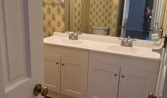 1710 Pineknoll Ln, Albany, GA 31707
