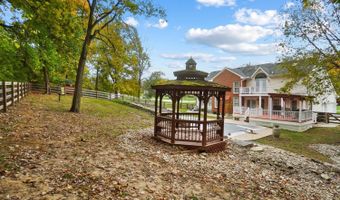 2558 Apple Ridge Ln, Amberley, OH 45236