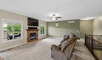 1616 SE Coralberry Dr, Ankeny, IA 50021