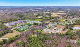109 Fieldstone Dr, Augusta, ME 04330
