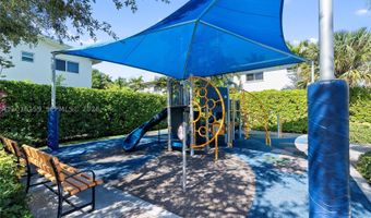 10001 W Bay Harbor Dr 202, Bay Harbor Islands, FL 33154