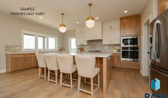 1517 W Autumn Cir, Brandon, SD 57005