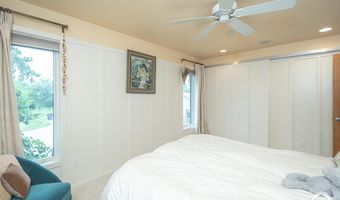 364 E 1600 Rd, Baldwin City, KS 66006