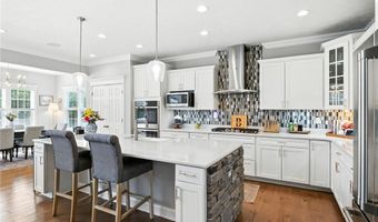 214 Stoneridge Ln, Adams Twp., PA 16046