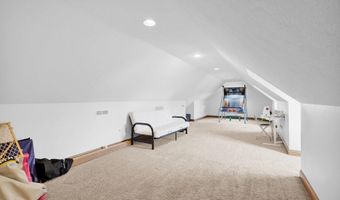 430 Summer Lake Dr, Bedford, IN 47421