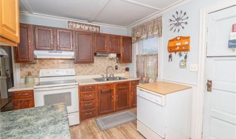101 Collins St, Attleboro, MA 02703