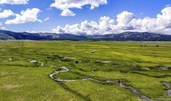 17 Gray Ln, Cascade, ID 83611