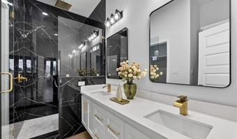 1307 S 9th St, Alamo, TX 78516