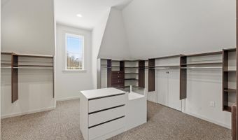 7301 CALVERT St, Annandale, VA 22003