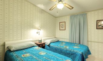 909 Dogwood Dr, Barefoot Bay, FL 32976