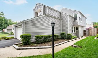 7521 CROSS GATE Ln, Alexandria, VA 22315