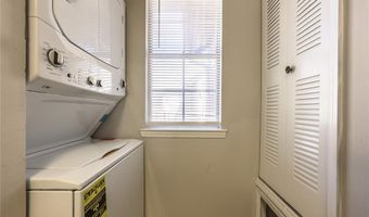 1107 Sandy Lane Dr, Alpharetta, GA 30022