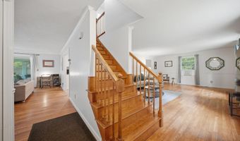47 Beaver Ln, Bedford, NH 03110