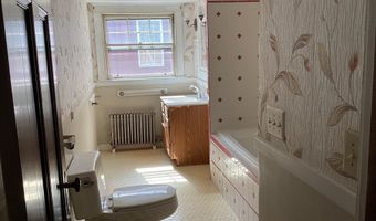 24 Third St, Attleboro, MA 02703